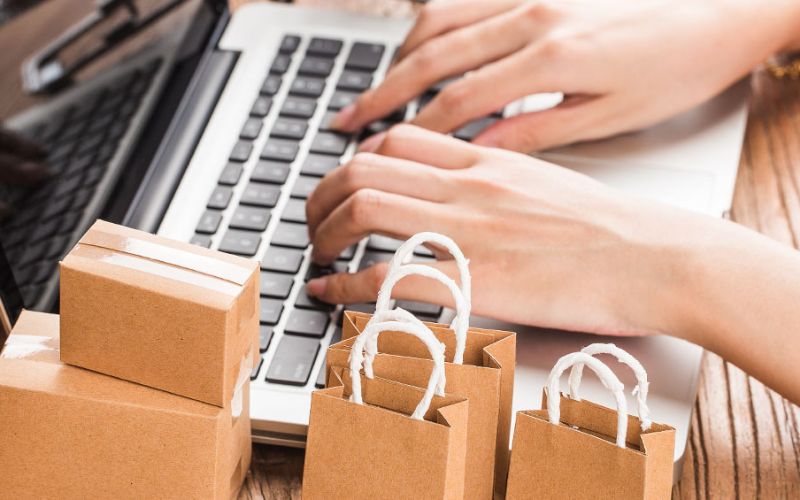 Como vender seus produtos online em uma plataforma de E-commerce?
